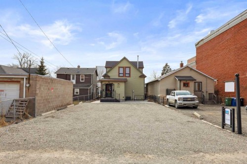 1220 10 Avenue Se, Calgary, AB 