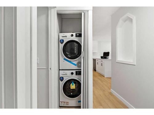 92 Templeby Road Ne, Calgary, AB - Indoor Photo Showing Laundry Room