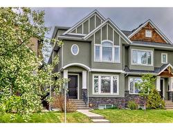 2425 22A Street NW Calgary, AB T2M 3X8