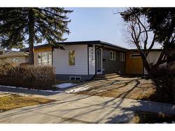 8439 Silver Springs Road NW Calgary, AB T3B 4A6