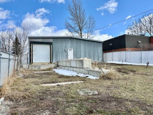 125 2 Avenue Se, Three Hills, AB 