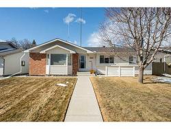 8603 7 Street SW Calgary, AB T2V 1G8