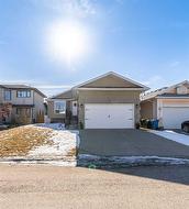 9 Scripps Landing NW Calgary, AB T3L 1V9