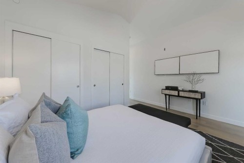 6-828 8 Avenue Ne, Calgary, AB - Indoor Photo Showing Bedroom