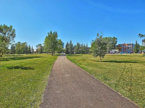6-828 8 Avenue Ne, Calgary, AB - Outdoor With View