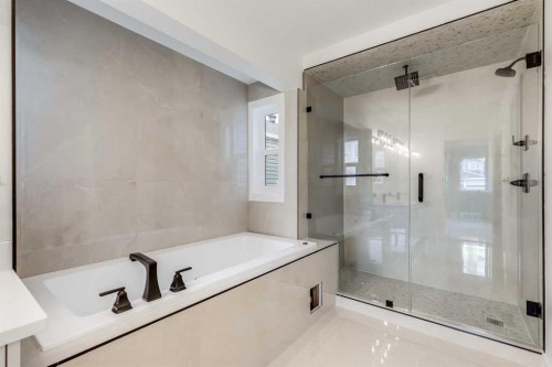 460 Rivercrest View, Cochrane, AB - Indoor Photo Showing Bathroom