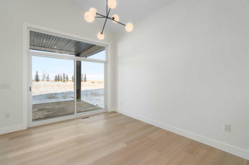 290 Muirfield Crescent, Lyalta, AB - Indoor Photo Showing Other Room