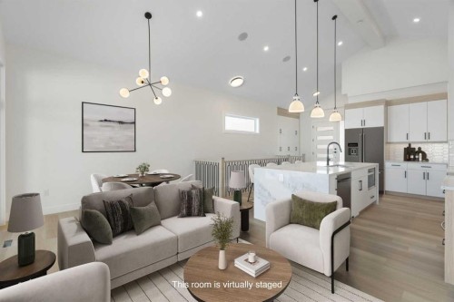 290 Muirfield Crescent, Lyalta, AB - Indoor Photo Showing Living Room