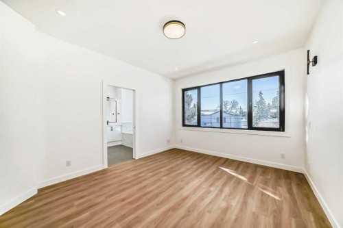 2107 Victoria Crescent Nw, Calgary, AB - Indoor Photo Showing Other Room