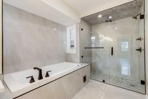 468 Rivercrest View, Cochrane, AB - Indoor Photo Showing Bathroom