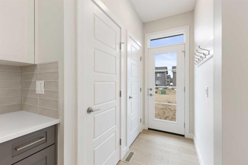 430 River Avenue, Cochrane, AB - Indoor Photo Showing Other Room