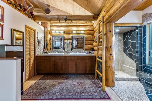 104 White Avenue, Bragg Creek, AB - Indoor
