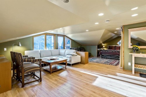 104 White Avenue, Bragg Creek, AB - Indoor