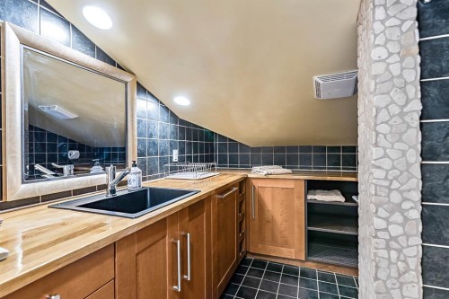 104 White Avenue, Bragg Creek, AB - Indoor Photo Showing Kitchen