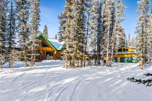 104 White Avenue, Bragg Creek, AB - Outdoor