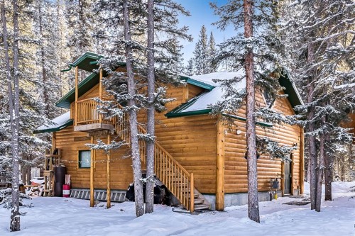 104 White Avenue, Bragg Creek, AB - Outdoor