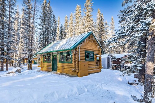 104 White Avenue, Bragg Creek, AB - Outdoor
