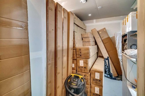 404-1530 Bayside Avenue Sw, Airdrie, AB - Indoor Photo Showing Other Room