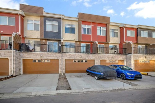 404-1530 Bayside Avenue Sw, Airdrie, AB - Outdoor With Balcony