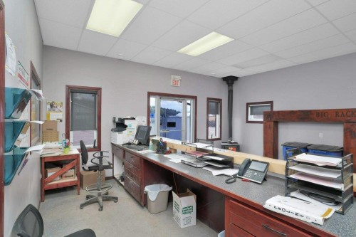 1101 Main Avenue, Sundre, AB 