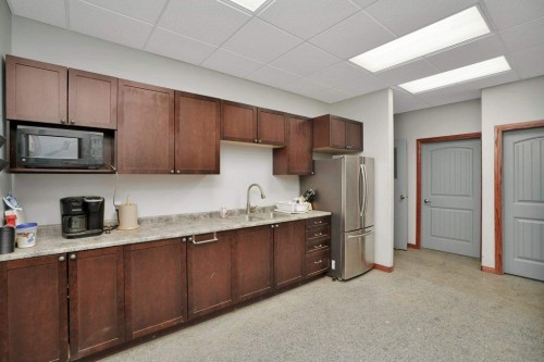 1101 Main Avenue, Sundre, AB 