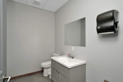 1101 Main Avenue, Sundre, AB 