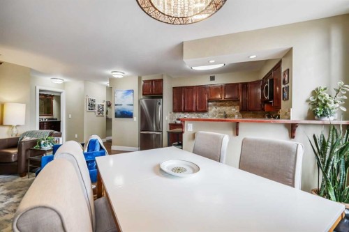 404-80 Point Mckay Crescent Nw, Calgary, AB - Indoor Photo Showing Dining Room