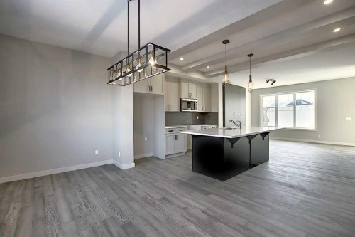 434 River Avenue, Cochrane, AB - Indoor Photo Showing Kitchen With Upgraded Kitchen