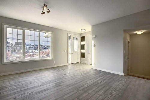 434 River Avenue, Cochrane, AB - Indoor Photo Showing Other Room