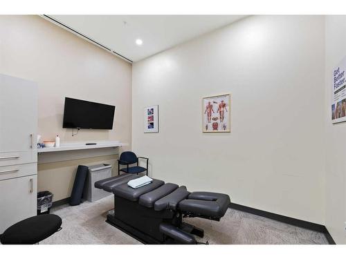 4620-4624 16 Avenue Nw, Calgary, AB 