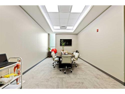 4620-4624 16 Avenue Nw, Calgary, AB 