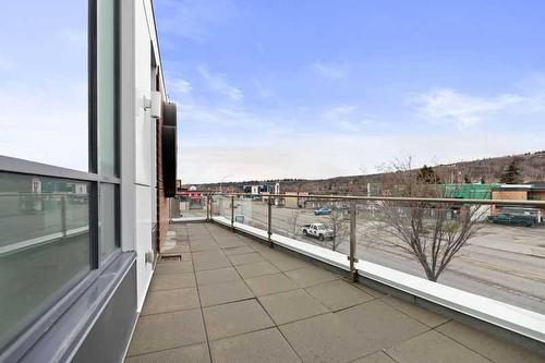 4620-4624 16 Avenue Nw, Calgary, AB 