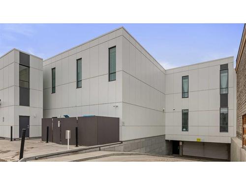 4620-4624 16 Avenue Nw, Calgary, AB 