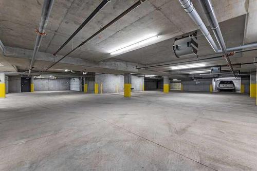 4620-4624 16 Avenue Nw, Calgary, AB 