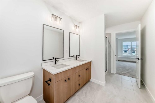 17 Appaloosa Crescent, Cochrane, AB - Indoor Photo Showing Bathroom