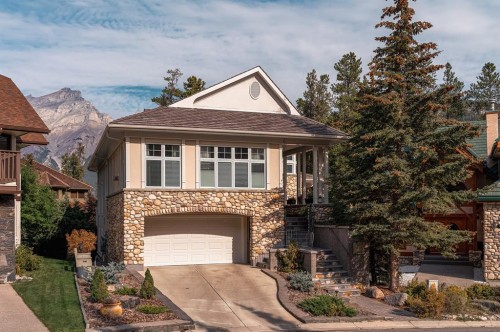 107 Lougheed Circle, Banff, AB - Outdoor