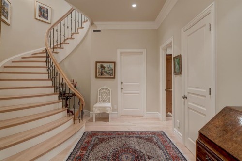 107 Lougheed Circle, Banff, AB - Indoor Photo Showing Other Room