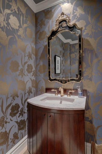 107 Lougheed Circle, Banff, AB - Indoor Photo Showing Bathroom