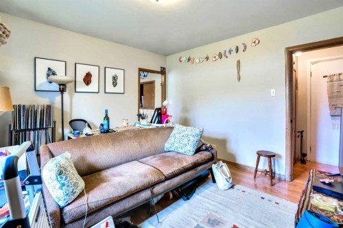 112 29 Avenue Nw, Calgary, AB - Indoor