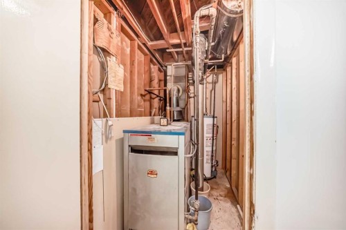 708 75 Avenue Sw, Calgary, AB - Indoor Photo Showing Basement