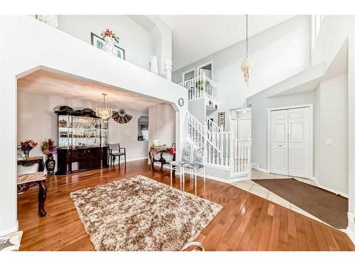 158 Panamount Drive Nw, Calgary, AB - Indoor