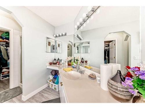 158 Panamount Drive Nw, Calgary, AB - Indoor