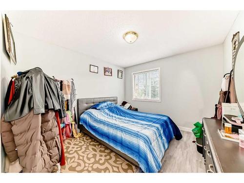 158 Panamount Drive Nw, Calgary, AB - Indoor Photo Showing Bedroom