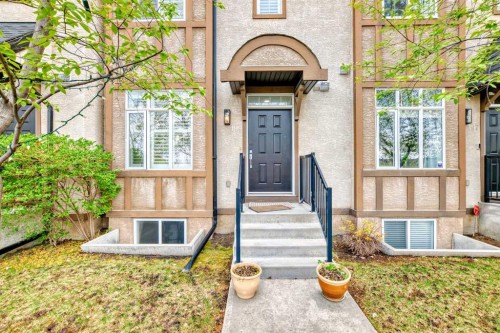 199 McKenzie Towne Drive SE Calgary, AB T2Z 4P8