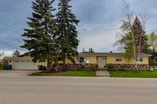 1203 Gough Road  Carstairs, AB T0M 0N0