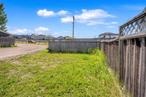 6 Saddlemont Way Ne, Calgary, AB - Outdoor