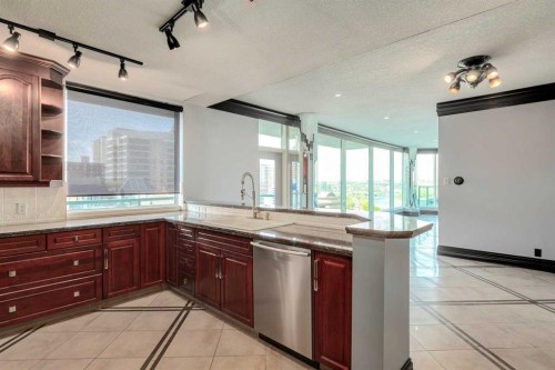 1401-837 2 Avenue Sw, Calgary, AB - Indoor Photo Showing Kitchen