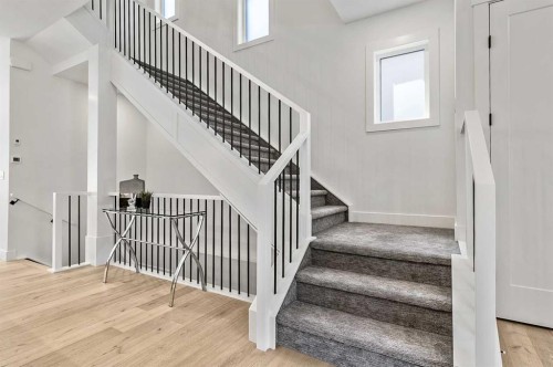 911 22 Avenue Nw, Calgary, AB - Indoor Photo Showing Other Room