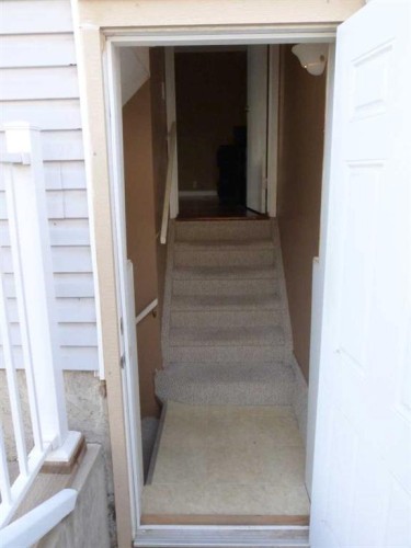 34 Martinridge Road Ne, Calgary, AB - Indoor Photo Showing Other Room