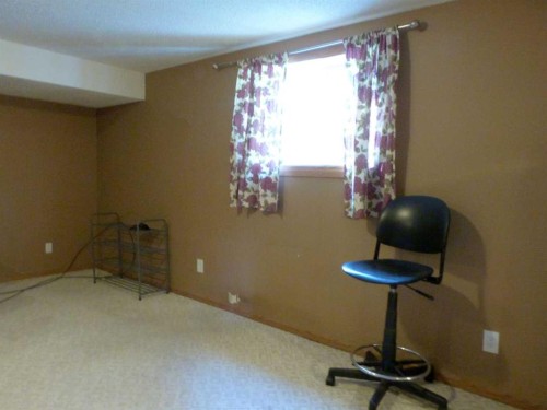 34 Martinridge Road Ne, Calgary, AB - Indoor